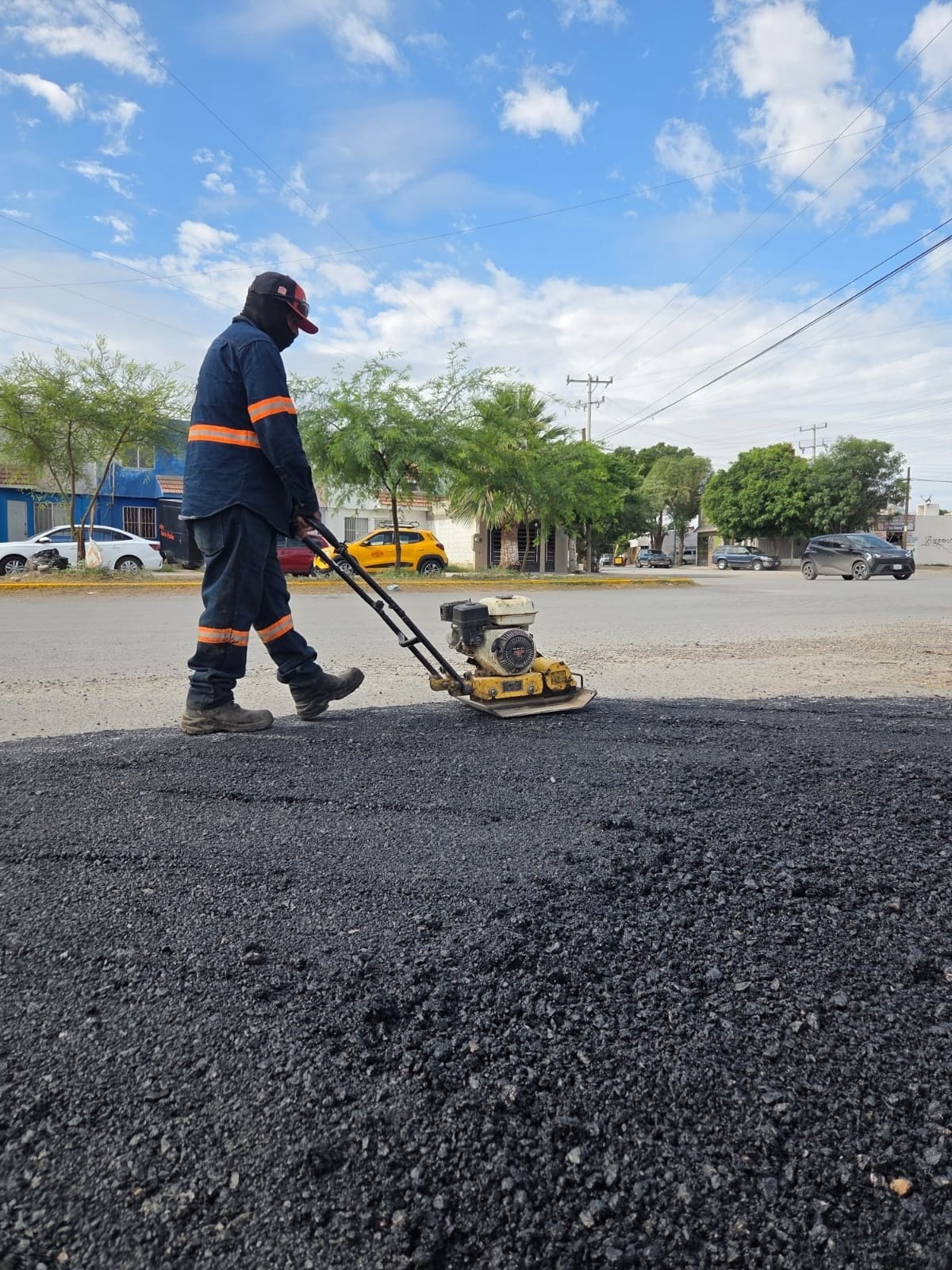 Avanza programa de bacheo en Torreón