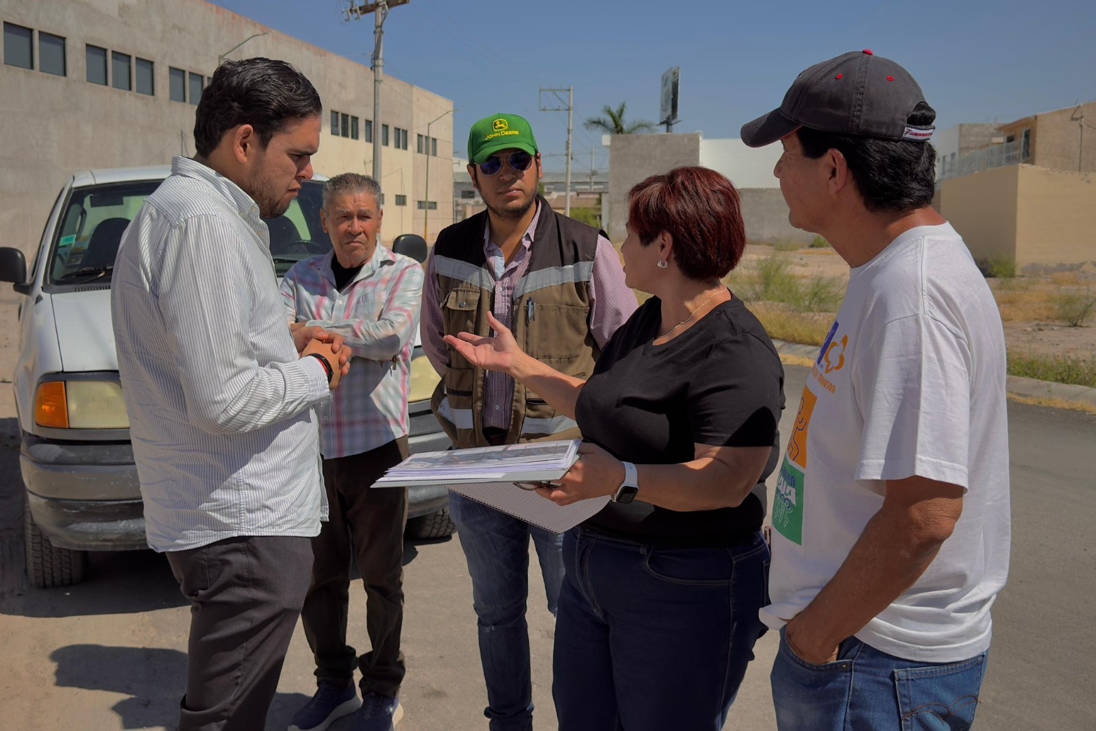 Medio Ambiente atiende solicitud vecinal para la creación de nuevas áreas verdes