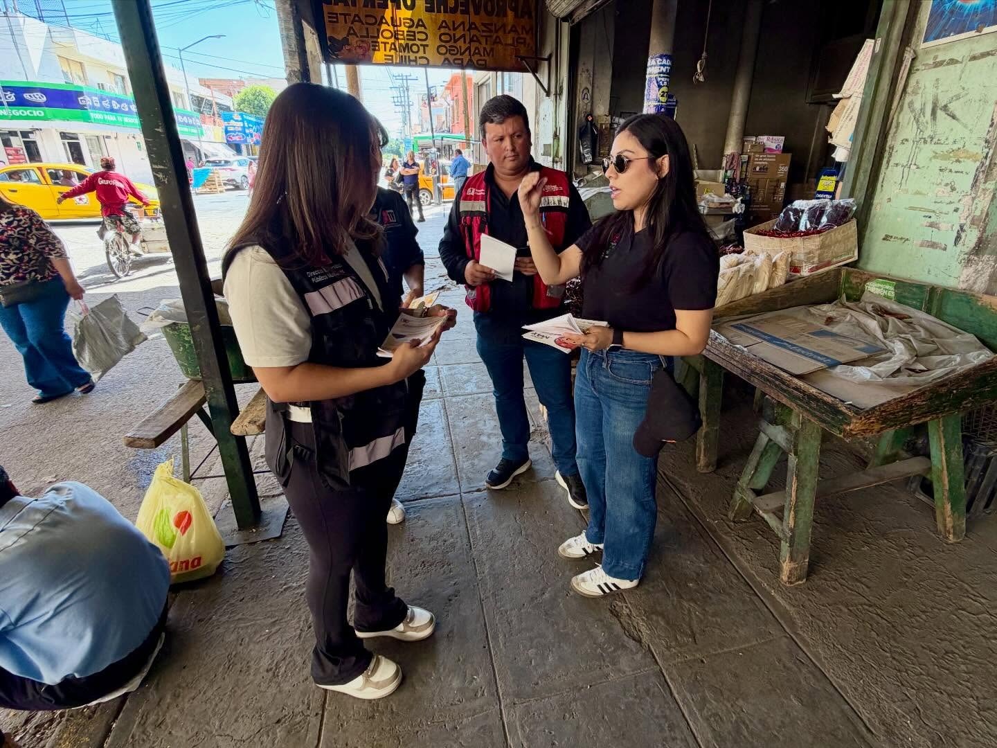 Refuerzan acciones de orden y limpieza en el sector comercial de la Alianza