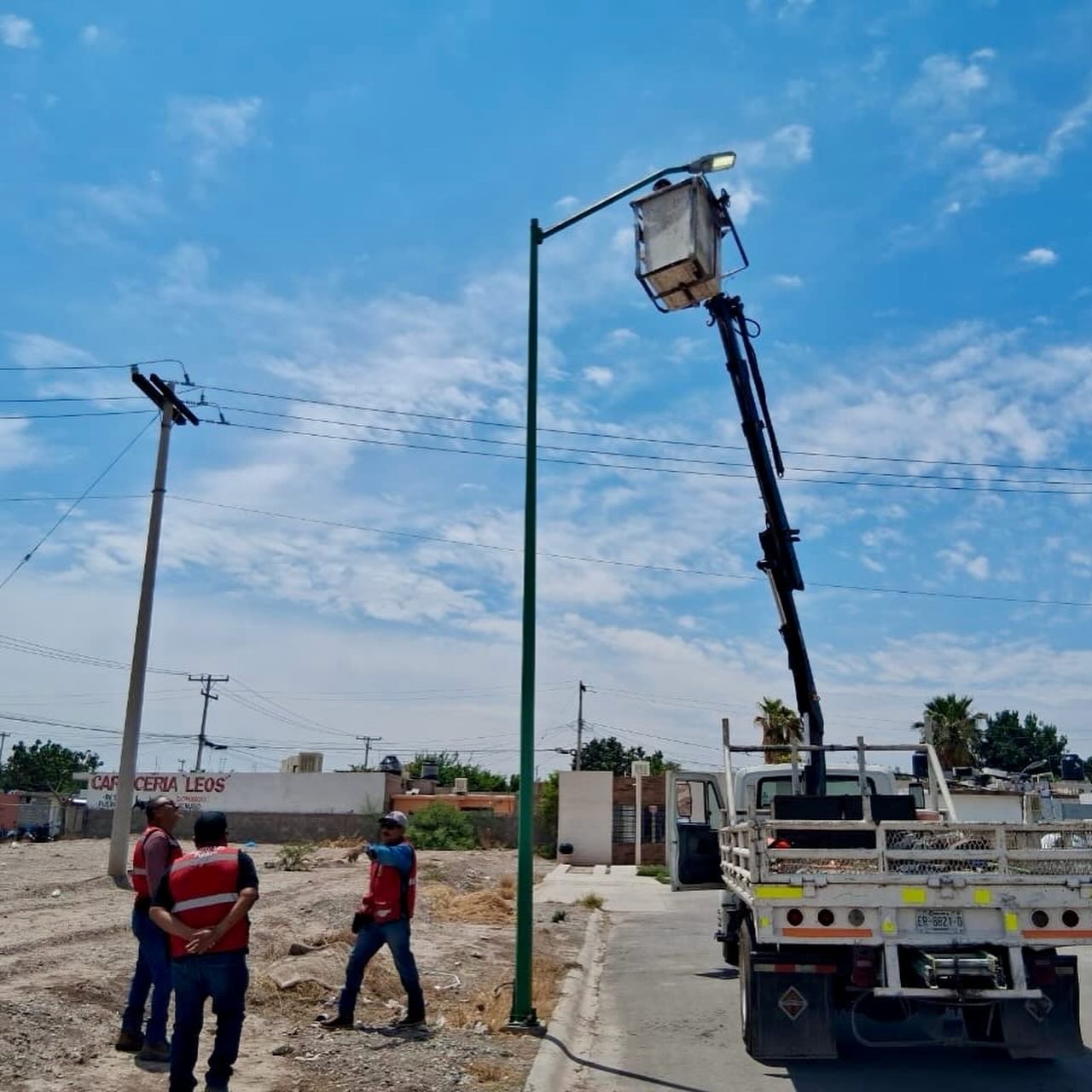 Servicios Públicos fortalece el mantenimiento de luminarias en el municipio