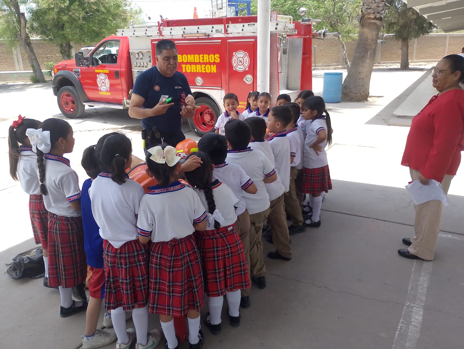 Protección Civil y Bomberos de Torreón ofrece capacitaciones sobre uso de extintores y primeros auxilios